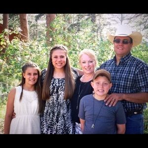 Meet your Posher, Hailee